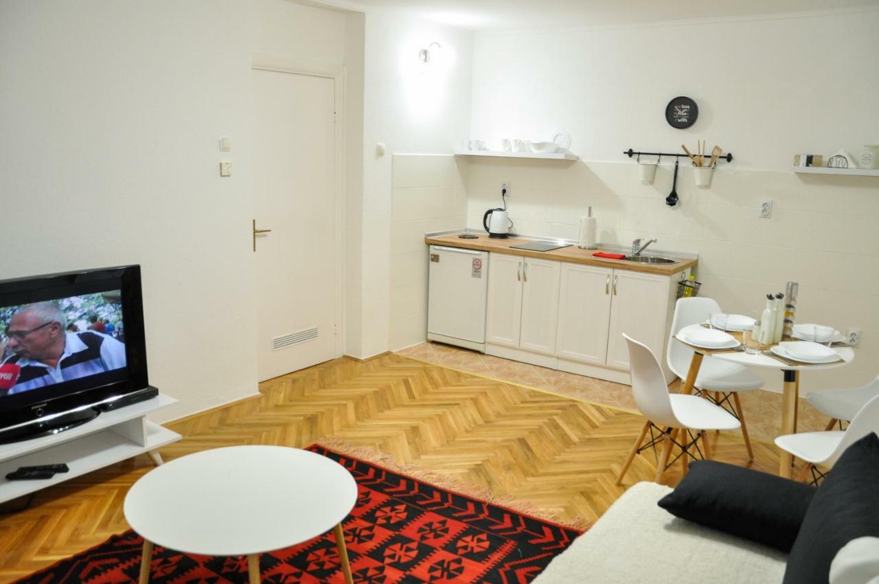 Zvekir - Old Town Apartment サラエヴォ エクステリア 写真